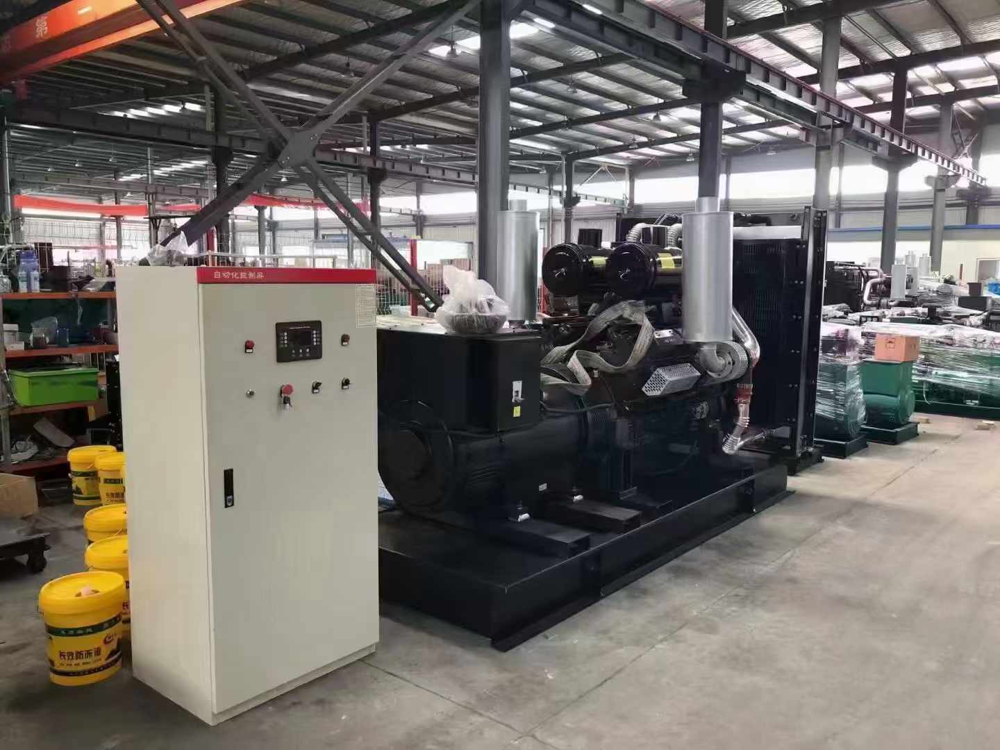 历城柴油发电机运行时的噪音和振动水平如何？