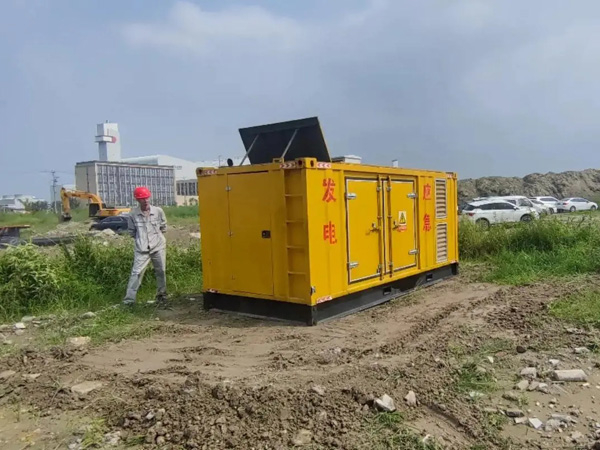 历城200KW柴油发电机机组每小时的油耗量受哪些因素影响？
