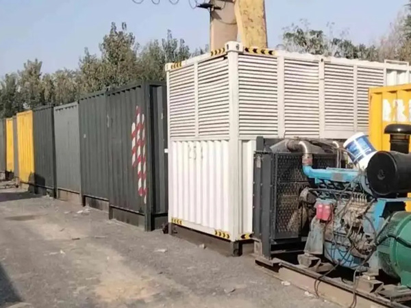 历城200KW柴油发电机机组每小时油耗是多少？